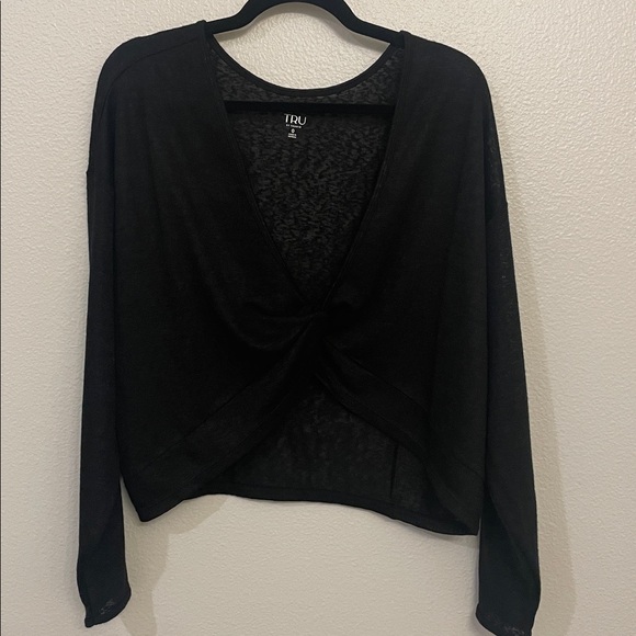 Tops - Tru by Torrid cropped actice shawl